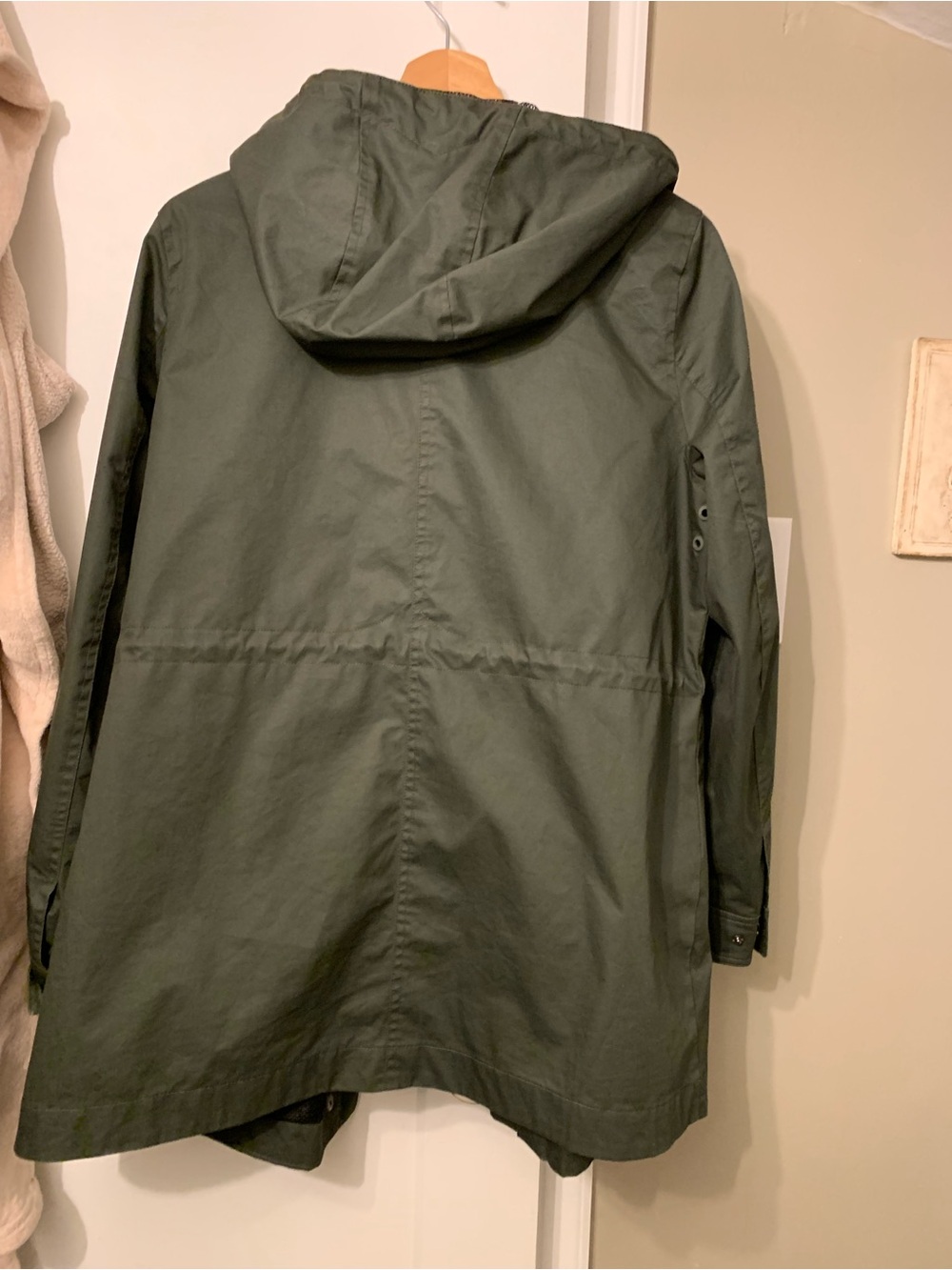 Women’s Hunter Olive Green Hooded Jacket Size M - Picture 3 of 4